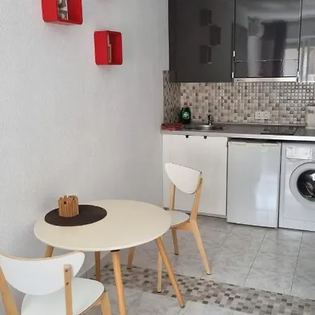 아파트 Charming Agata Studio 300m From The *